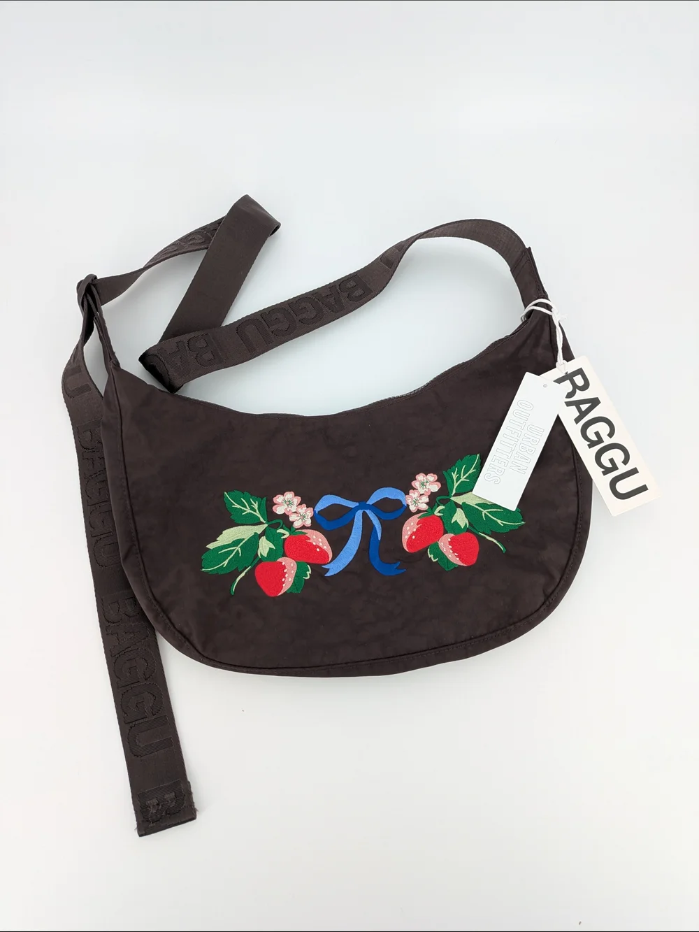 NWT Baggu Medium Crescent - Chocolate Plum Strawberry Ribbon - UO EXCLUSIVE!
